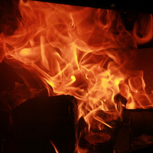 コラム「薪ストーブオーロラの燃焼方式は？」のサムネイル画像